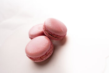 Rožių skonio Macaron