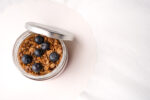 Chia desertas su granola