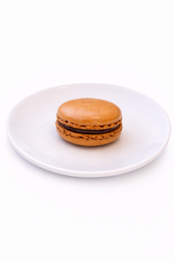 Karamelės ir šokolado skonio Macaron